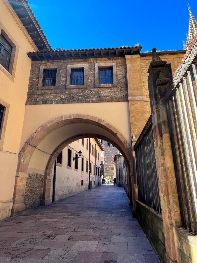 Apartamento Wamba - La Catedral Oviedo Exterior photo
